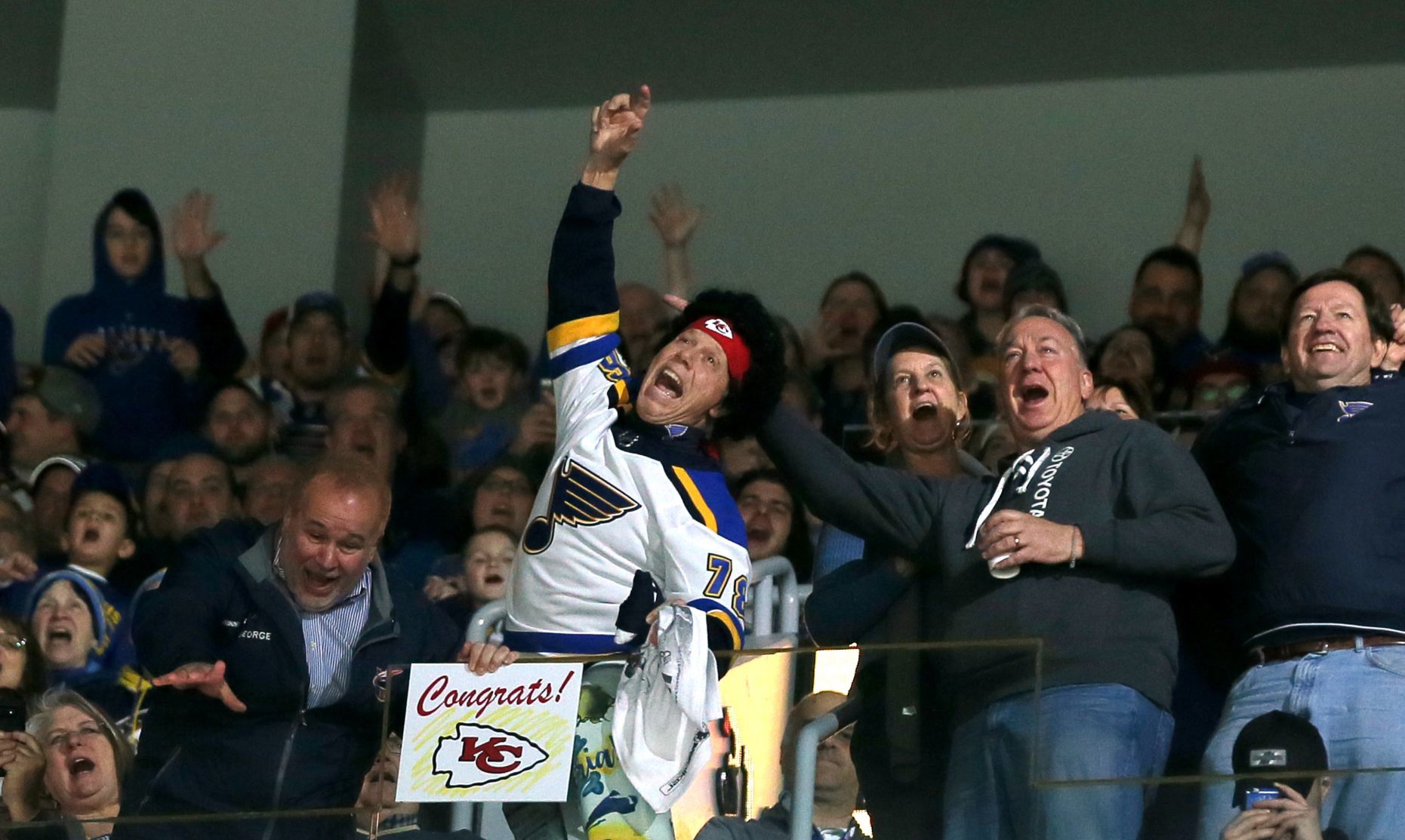 Carolina Hurricanes vs St. Louis Blues